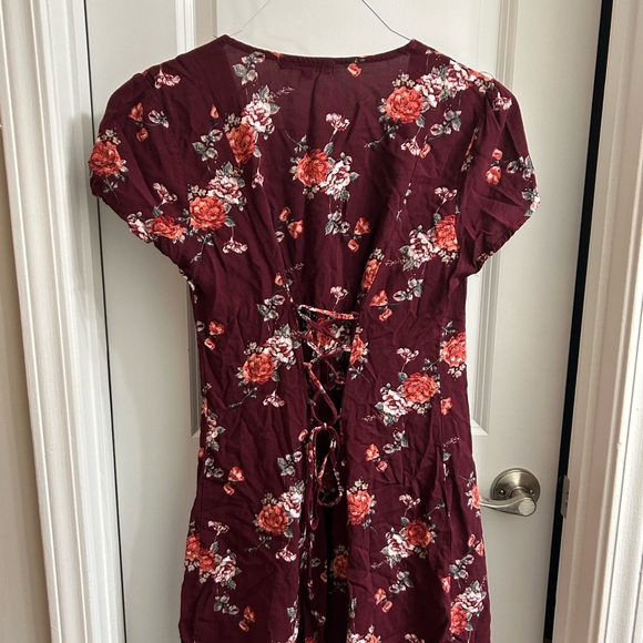 Rewind Burgundy Floral Button-Down Dress - Picture 7 of 10